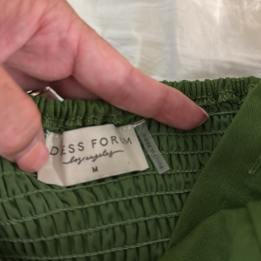 Dress Forum Green Sleeveless Linen Blend Buckle Dress - Picture 7 of 9